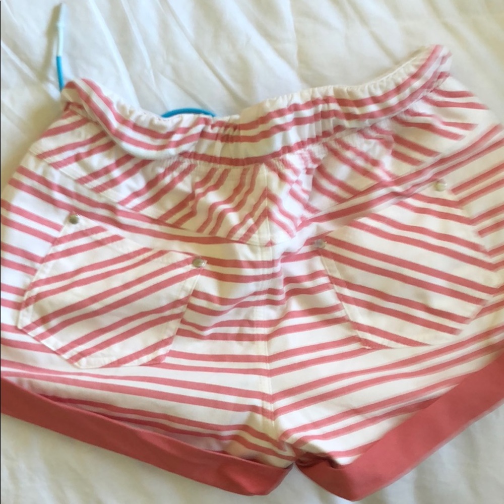 Lululemon short. - Picture 2 of 3